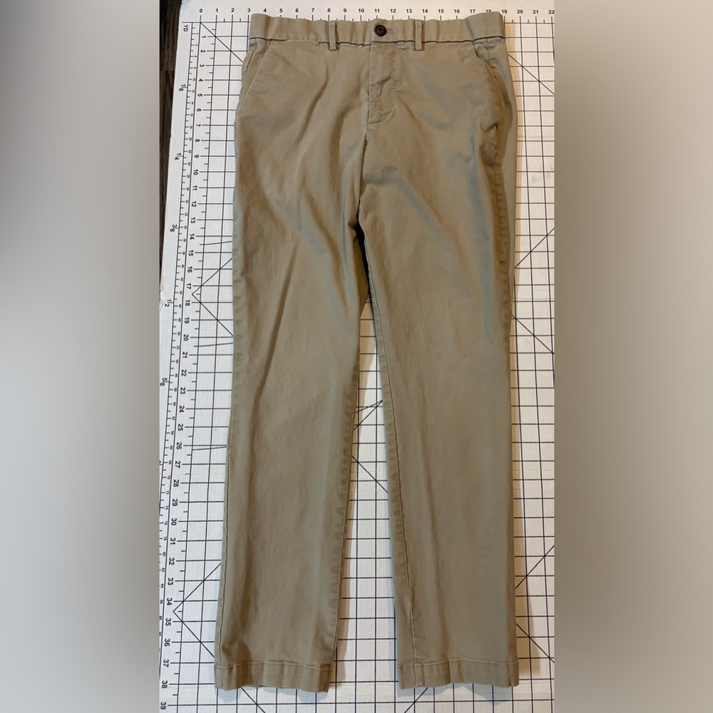 GAP Men’s Size 32/30 Tan Slim‎ Fit Chino Pants